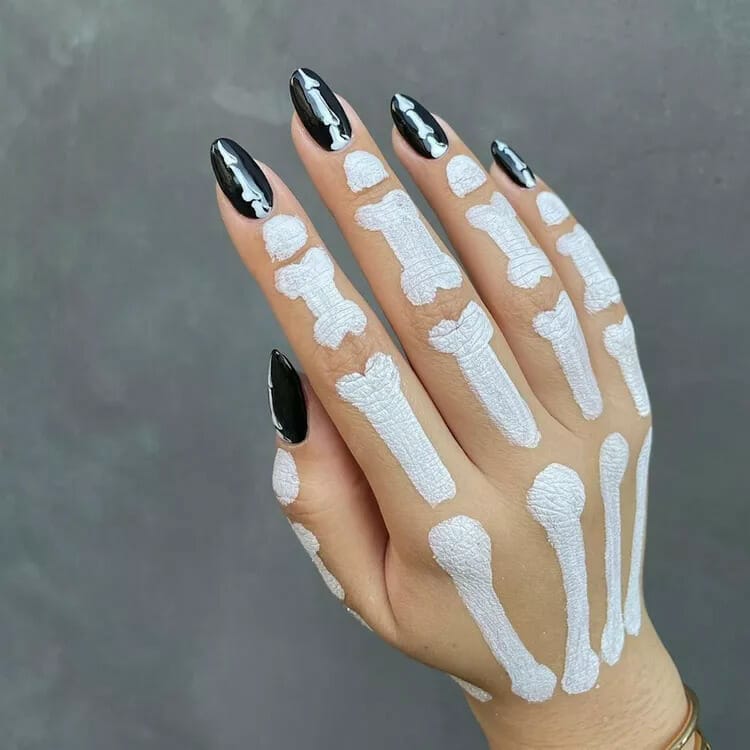 Skeleton-Nails