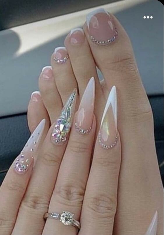 Transparent-white-diamond-Nails