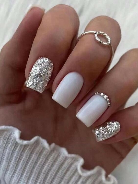 Short-White-Diamonds-nails