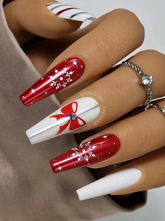 cute-Red-Coffin-christmas-nails