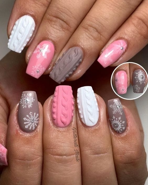 sweater Knit Accent winter nails