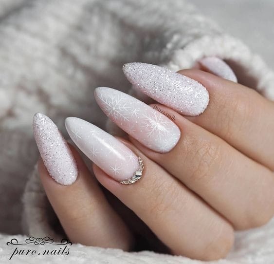 Snowy White Nails design