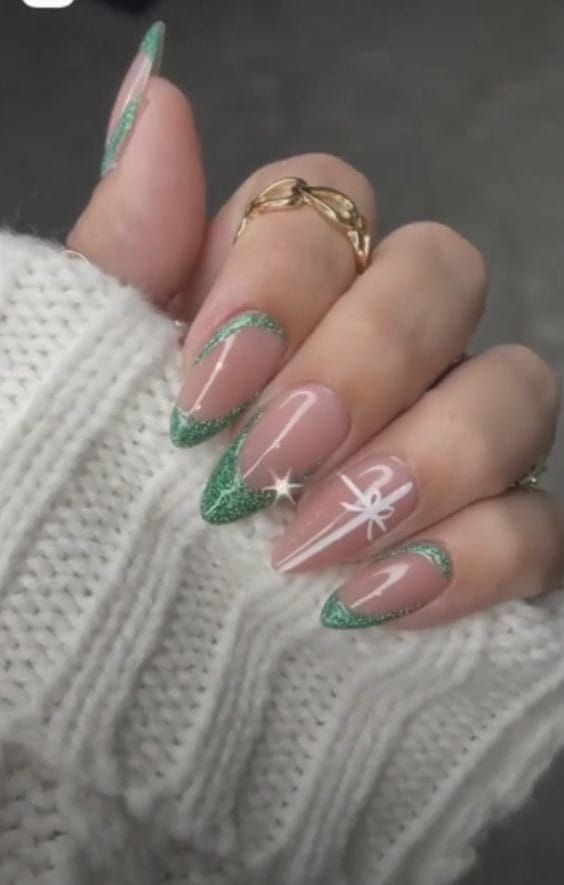 Green French Tips winter nils