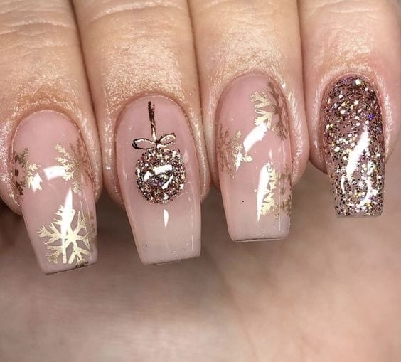 Glam Gold Ornament winter Nails