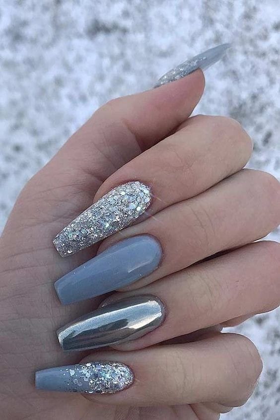 Silver  Wonderland Nails