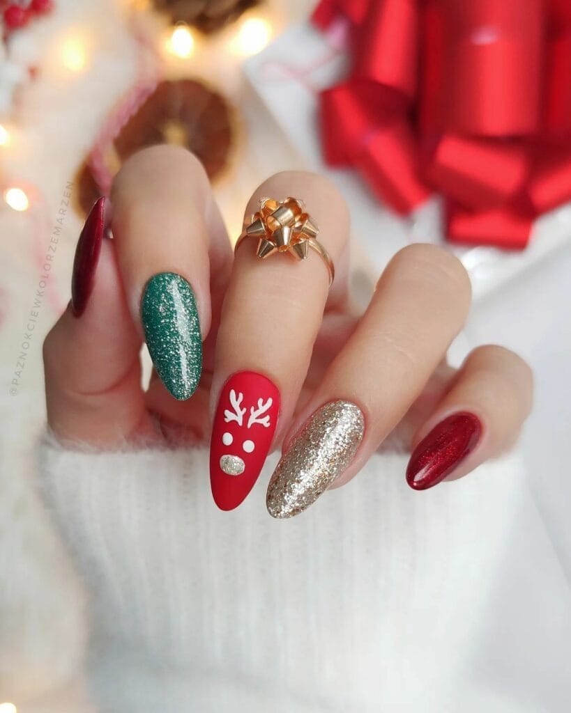 Holiday Reindeer Nails