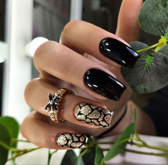Fancy Black short marble nails Design
