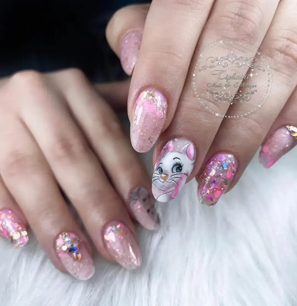 Pink Marie cute nails