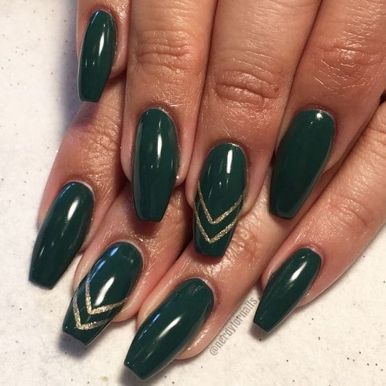 Dark Emerald Green Nails Design