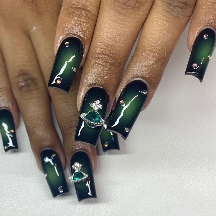 Y2K Emerald Green Nails Design