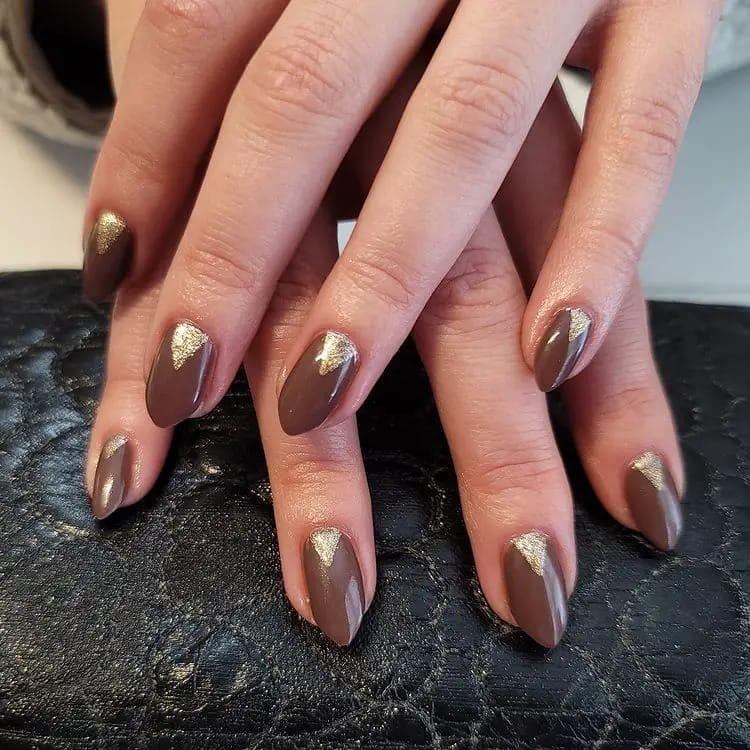 Short Brown Almond Nails With Gold Triangles