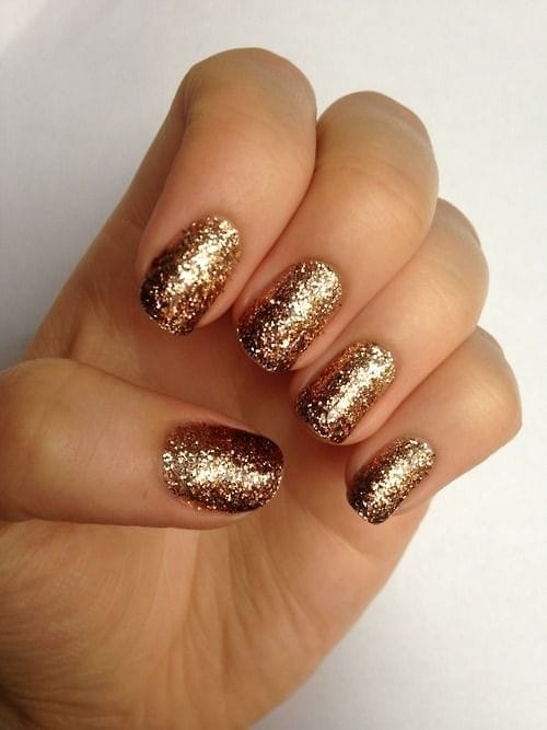 Short Sparkling Brown and Gold Round Nails