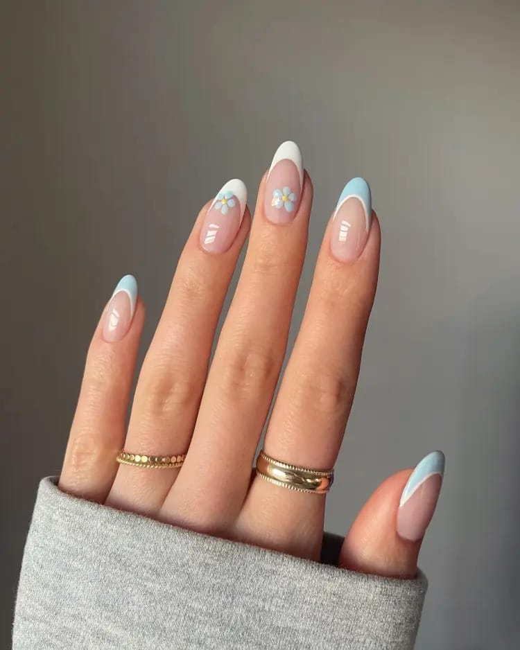 Blue and White Floral acrylic tips nails