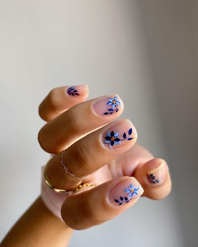 Blue Bells floral nails